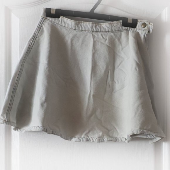 Light blue denim American Apparel circle skirt - Picture 2 of 3